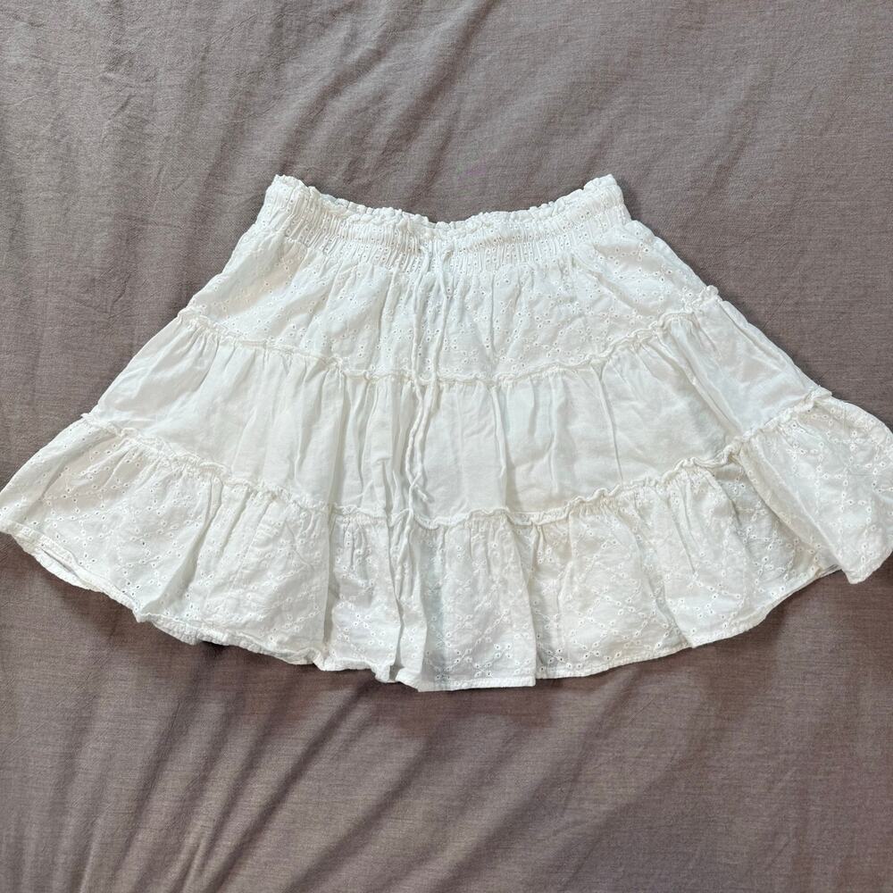White Tiered Mini Skirt Elastic Waist Forever 21 size small 100% cotton